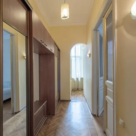 Apartment Near Deribasovskaya *